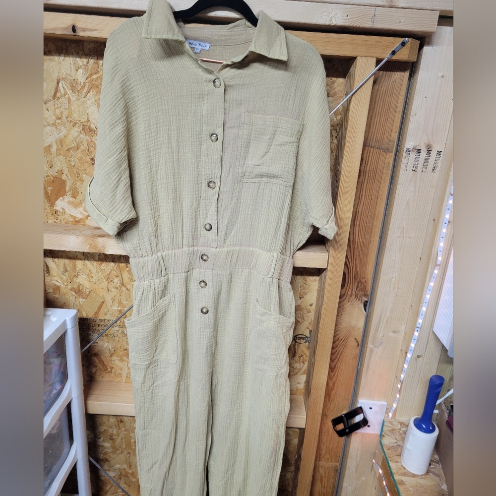 White Birch NWOT Tan Jumpsuit Womens Size XL Or 2X